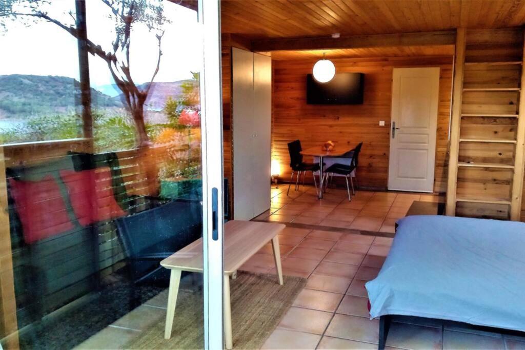 Studio 32M2 - Dans Propriete Avec Vue Imprenable Sur Le Lac Du Salagou Liausson エクステリア 写真