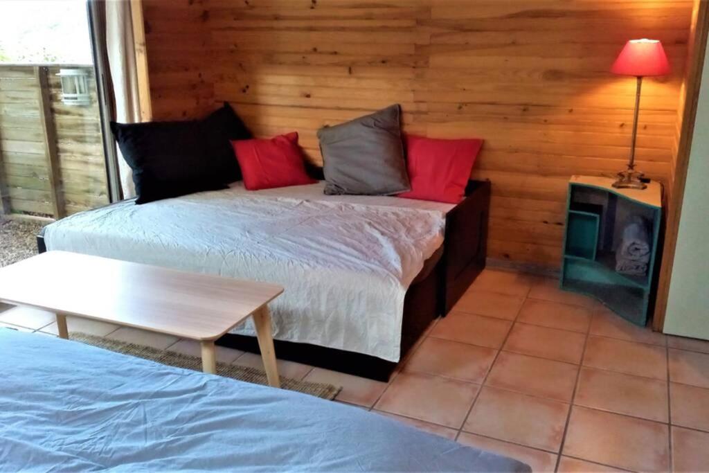 Studio 32M2 - Dans Propriete Avec Vue Imprenable Sur Le Lac Du Salagou Liausson エクステリア 写真