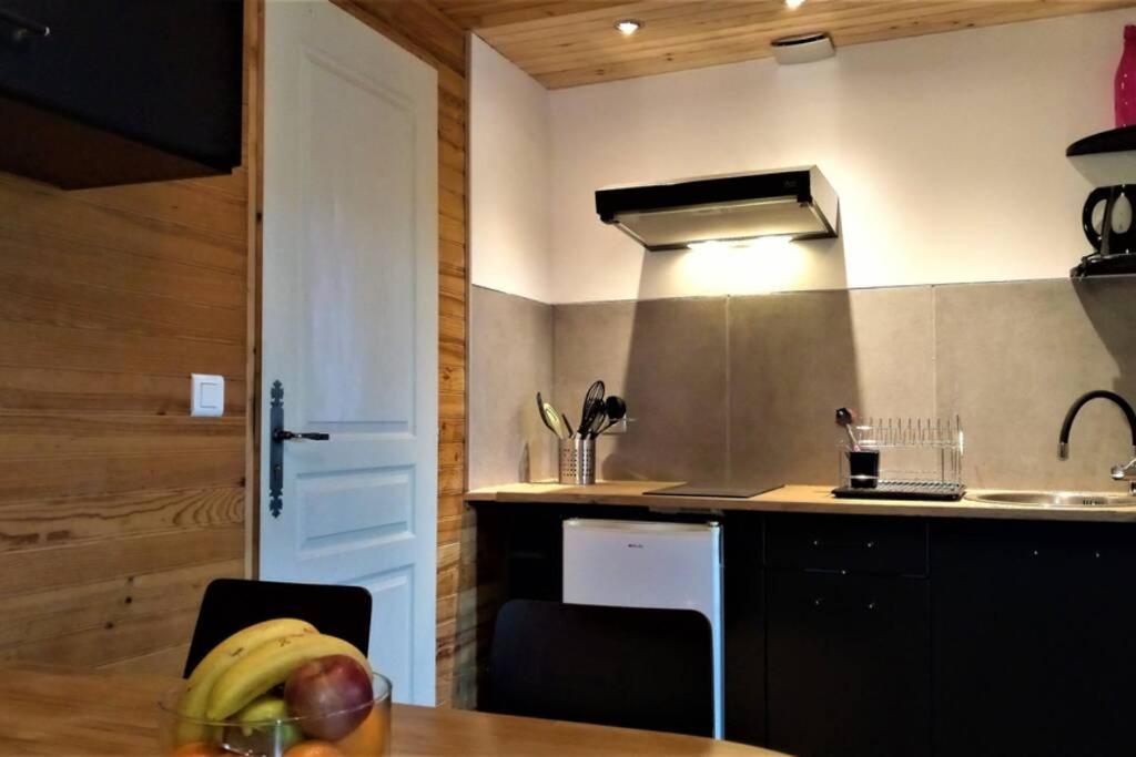 Studio 32M2 - Dans Propriete Avec Vue Imprenable Sur Le Lac Du Salagou Liausson エクステリア 写真
