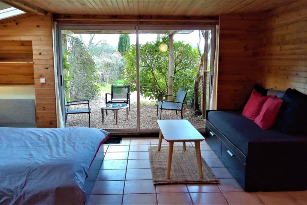 Studio 32M2 - Dans Propriete Avec Vue Imprenable Sur Le Lac Du Salagou Liausson エクステリア 写真